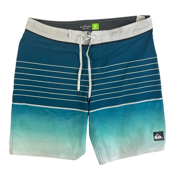 SH756 Men’s Quicksilver High Line 4 Way Stretch Beach Board Shorts 34 - Picture 1 of 5